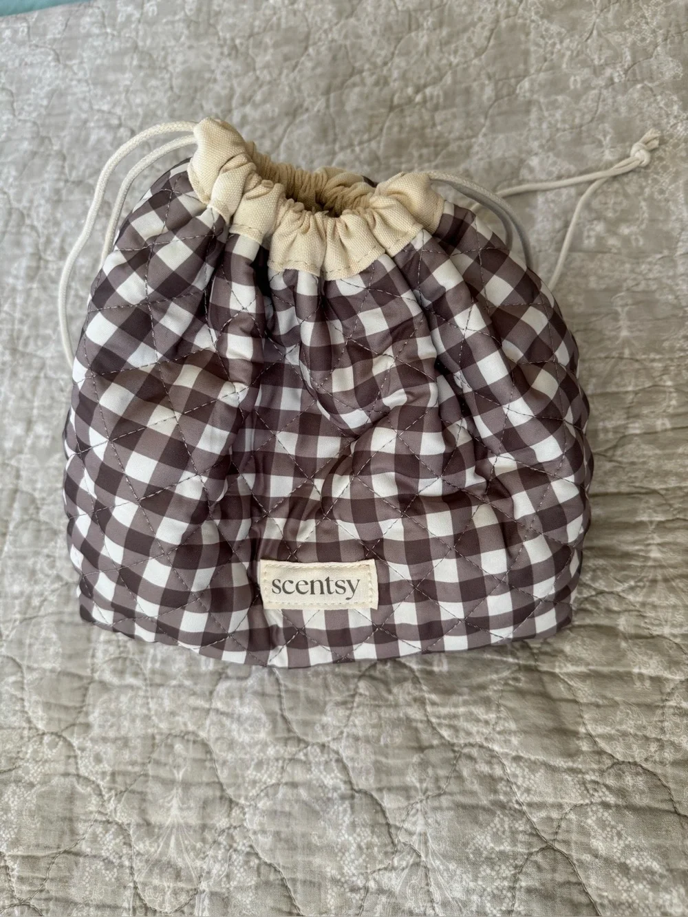 Scentsy Fall 2026 Wax Scent Samples in Exclusive Quilted Gingham Drawstring Bag